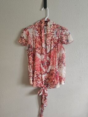 DIANE VON FURSTENBERG Silk Chiffon Floral Beaded Tie Front Blouse in Pink Size 6
